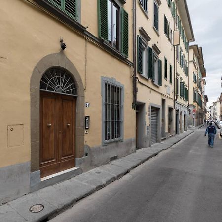F4 - Santa Croce One Bedroom Flat 2 To 4 Guests フィレンツェ エクステリア 写真