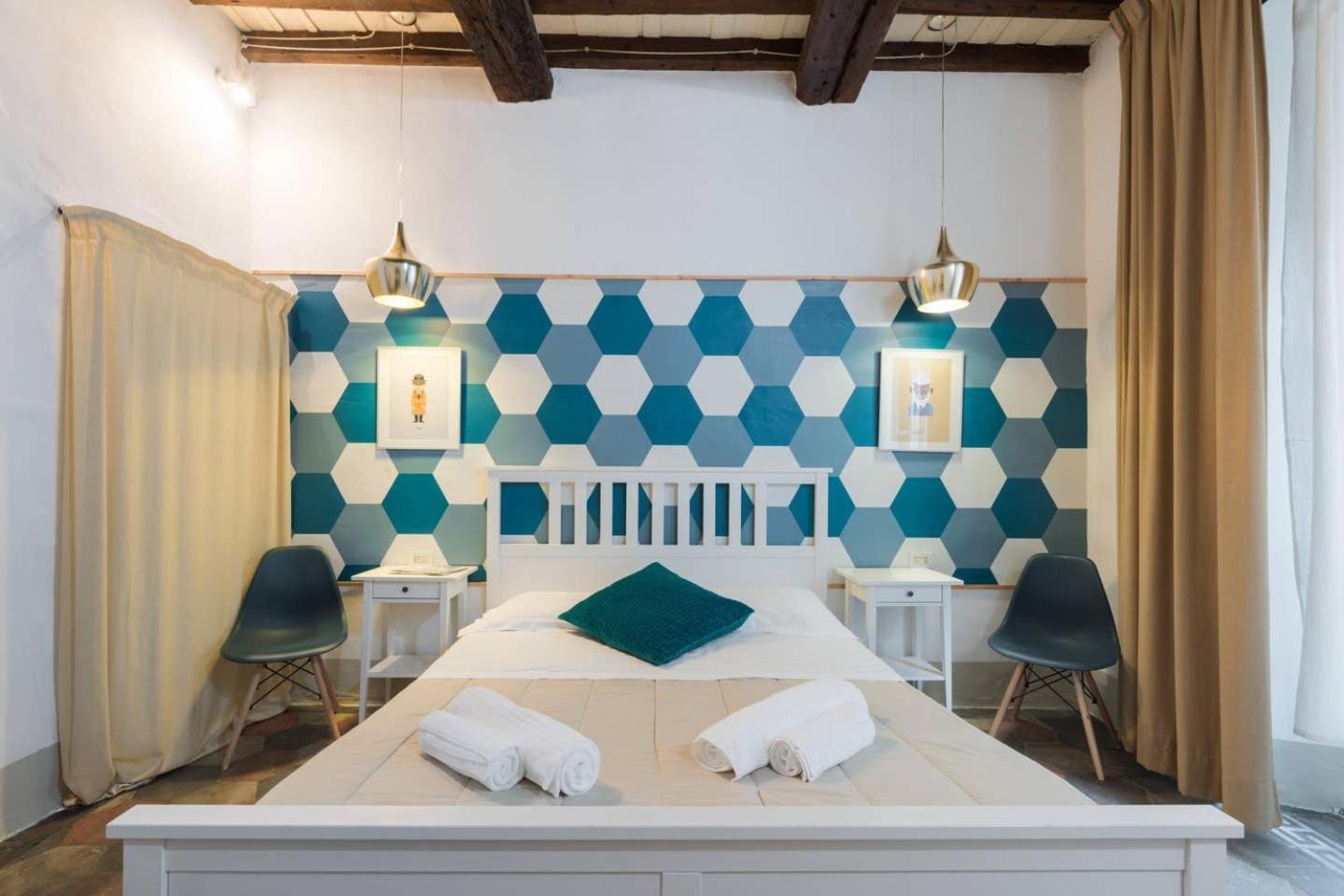 F4 - Santa Croce One Bedroom Flat 2 To 4 Guests フィレンツェ エクステリア 写真