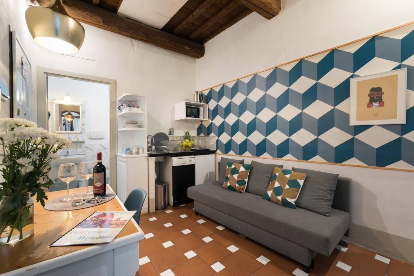 F4 - Santa Croce One Bedroom Flat 2 To 4 Guests フィレンツェ エクステリア 写真