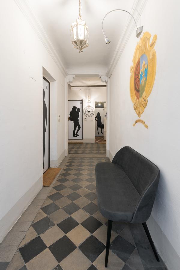 F4 - Santa Croce One Bedroom Flat 2 To 4 Guests フィレンツェ エクステリア 写真